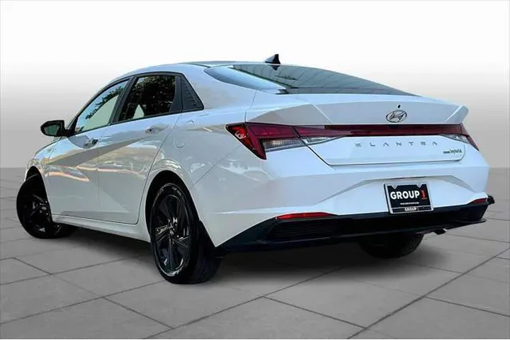 $20497 : Hyundai ELANTRA Hybrid 2023 image 8