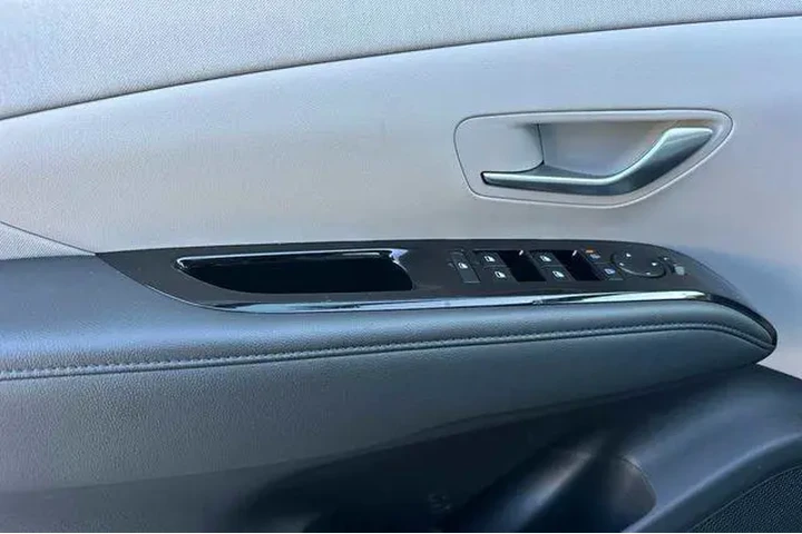 $35778 : Hyundai TUCSON Hybrid 2025 A image 10