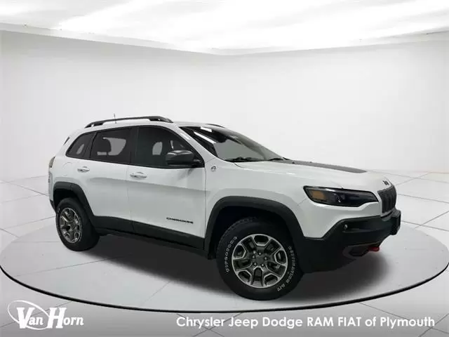 $21980 : Pre-Owned 2021 Cherokee Trail image 1