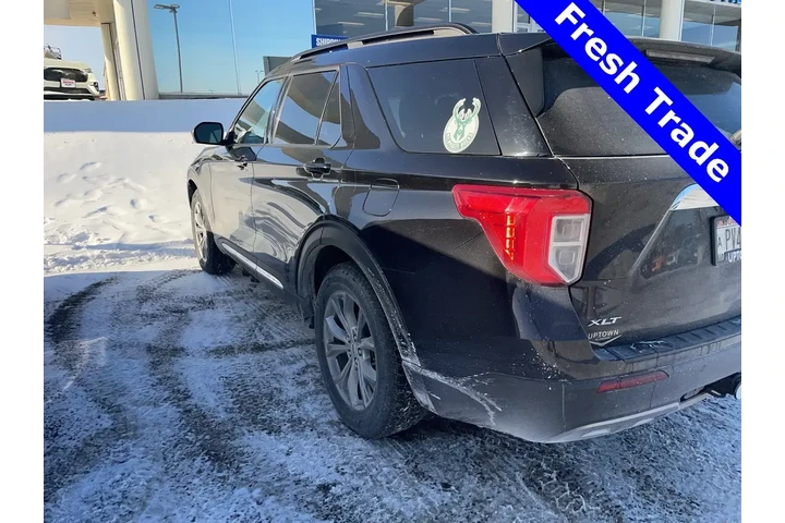 $19771 : Ford Explorer 2022 AWD XLT 4 image 2