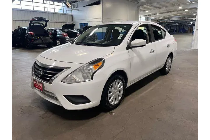 $8074 : Nissan Versa 2019 image 7
