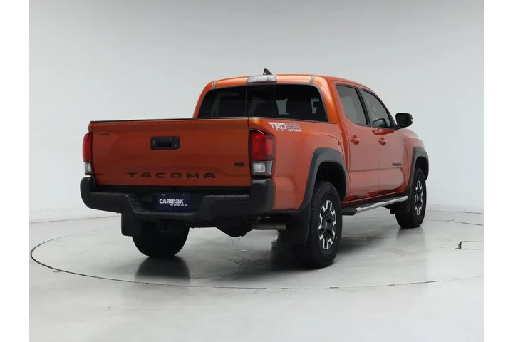 $28998 : Toyota Tacoma 2018 4x4 TRD P image 8