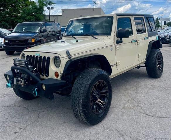 $12900 : 2011 Wrangler Unlimited Sahara image 1