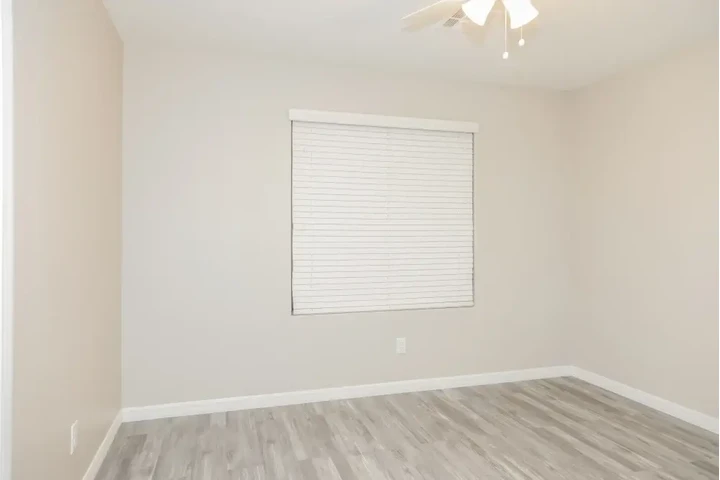 $1890 : Available 2Bedroom Apt  in LA image 7