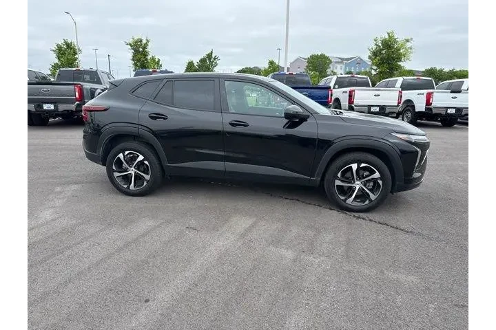 $22000 : Chevrolet Trax 2025 RS 4dr C image 2