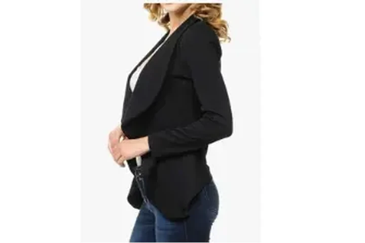 $3 : REMATE DE ROPA DE MUJER image 5