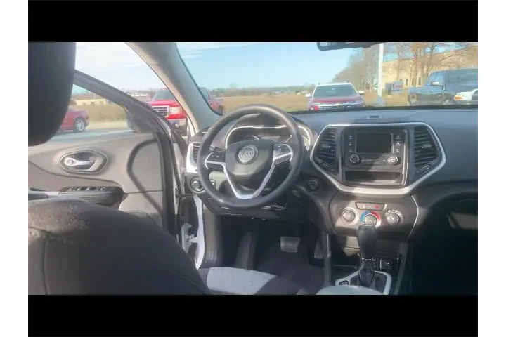 $7915 : Jeep Cherokee 2014 Sport 4dr image 3