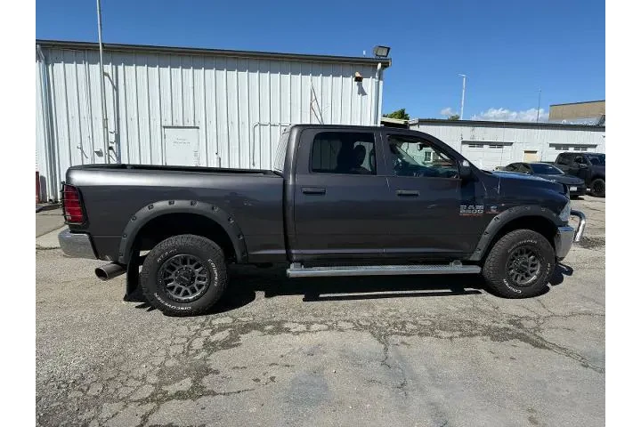 $36000 : Ram 2500 2016 4x4 Tradesman image 7