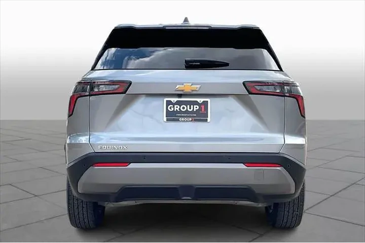 $23199 : Chevrolet Equinox 2025 LT 4d image 4