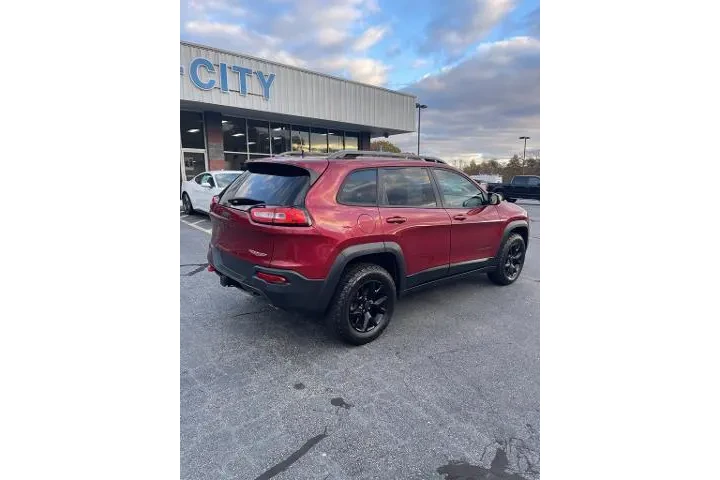 $13840 : Jeep Cherokee 2016 4x4 Trail image 5