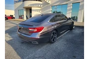 $19343 : Honda Accord 2018 Sport 4dr thumbnail