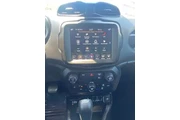 $23085 : Jeep Renegade 2023 4x4 Altit thumbnail