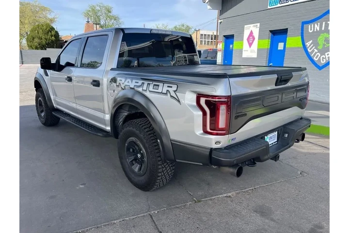 2017 F-150 Raptor SuperCrew 4 image 7