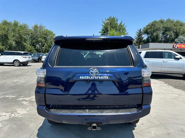 $17935 : 2015 4Runner SR5 Premium image 9