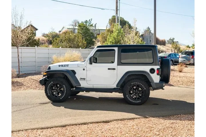 $31988 : 2023 Wrangler Willys image 9