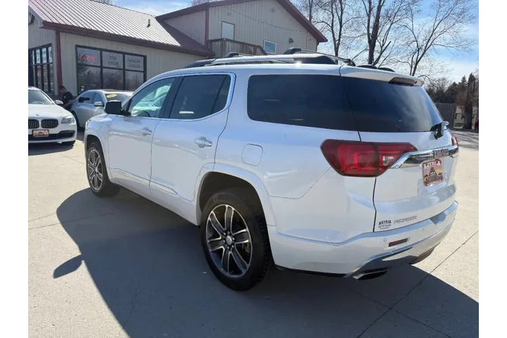 $15950 : 2017 GMC Acadia Denali image 7
