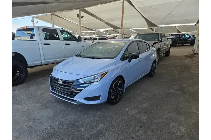 $19987 : Nissan Versa 2025 SR 4dr Sed image 1