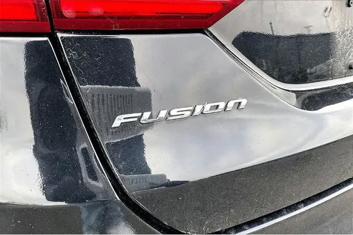 $11438 : Ford Fusion 2018 S 4dr Sedan image 7