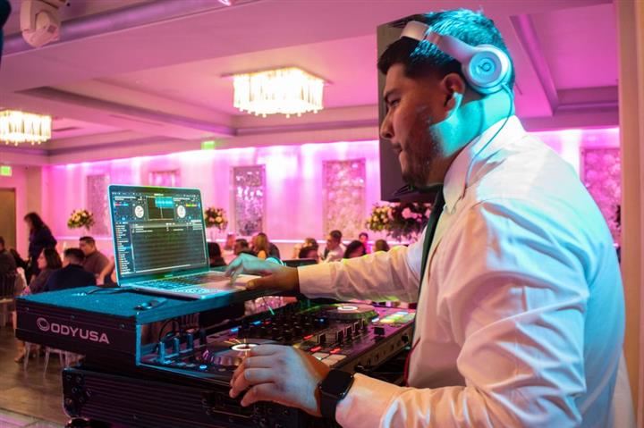DJ Carlos image 2