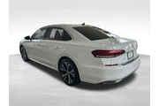 $16607 : Volkswagen Passat 2022 SE 4d thumbnail