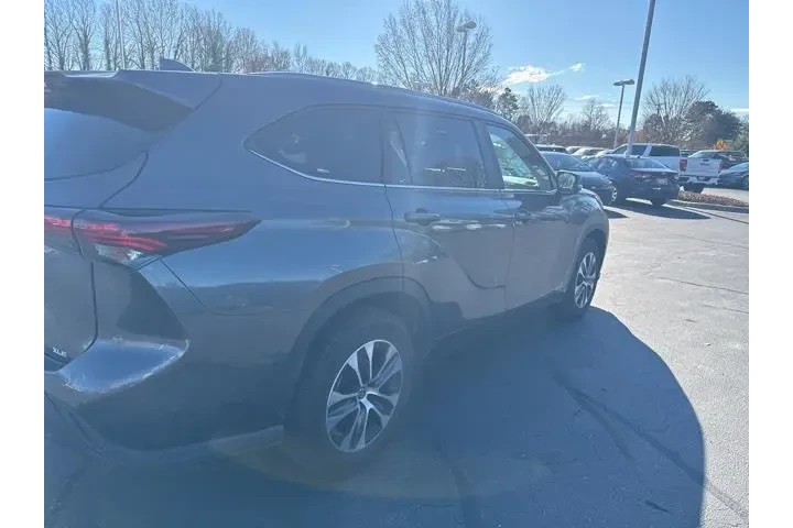 $37831 : Toyota Highlander 2024 image 5