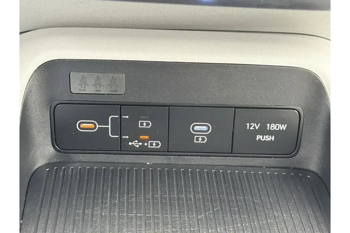 $23999 : Hyundai KONA 2025 AWD SEL 4d image 7