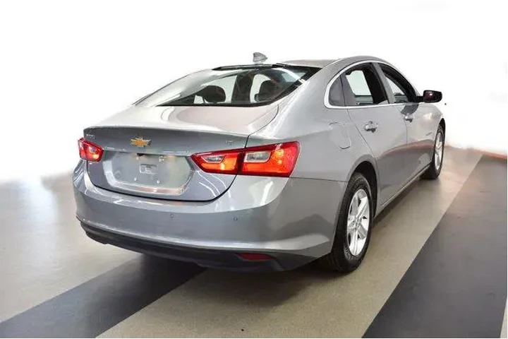 $16994 : Chevrolet Malibu 2024 LT 4dr image 7