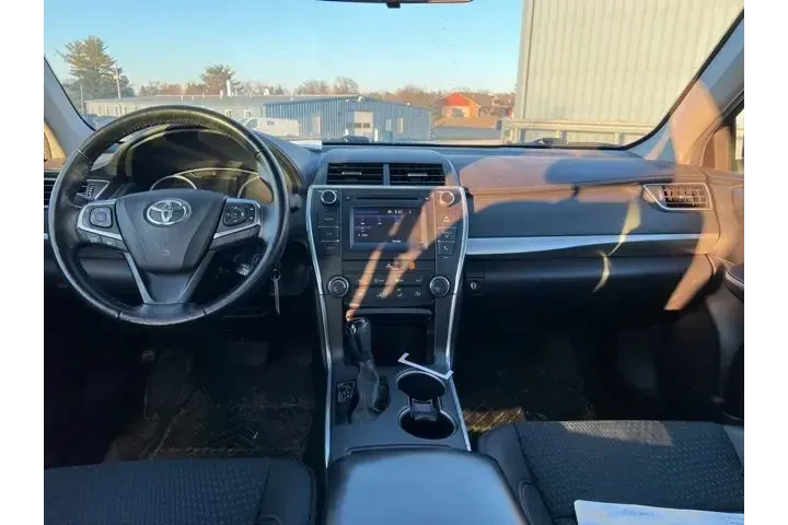 $14421 : Toyota Camry 2015 SE 4dr Sed image 3