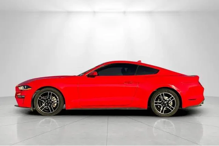 $22995 : Ford Mustang 2022 EcoBoost P image 6