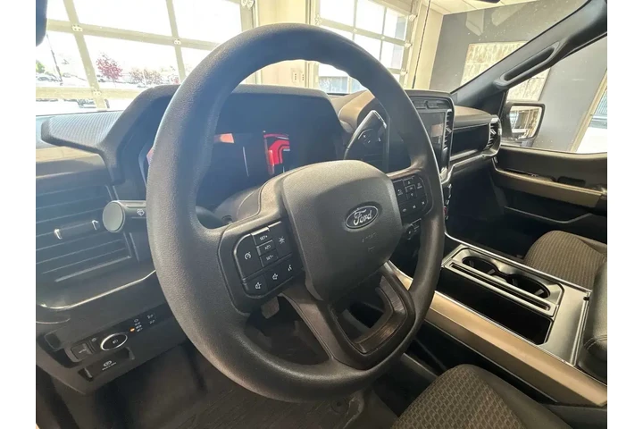 $39987 : Ford F-150 2024 4x4 STX 4dr image 9
