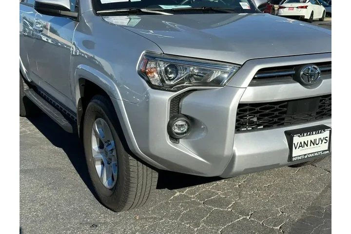 $36995 : Toyota 4Runner 2023 4x2 SR5 image 10