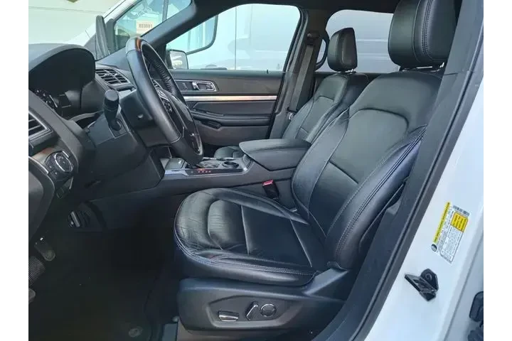 $22750 : Ford Explorer 2018 XLT 4dr S image 9