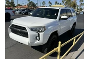 $30999 : Toyota 4Runner 2018 4x4 SR5 thumbnail