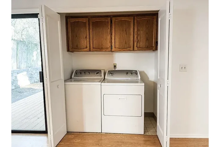 $1400 : HOME FOR RENT IN PORTLAND OR image 9