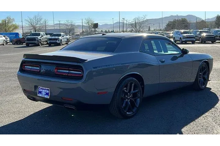 $38484 : Dodge Challenger 2023 GT 2dr image 5