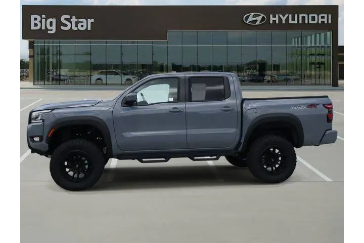 $39113 : Nissan Frontier 2025 4x4 PRO image 2