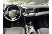 $20896 : Toyota RAV4 2018 XLE 4dr SUV thumbnail