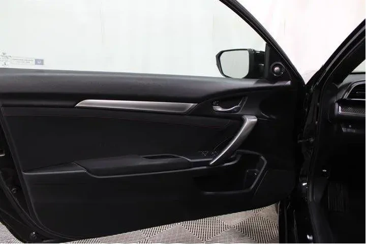 $17982 : Honda Civic 2017 Si 2dr Coup image 5