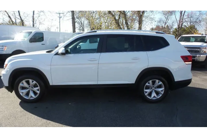 $14900 : 2018 Atlas V6 SE image 5