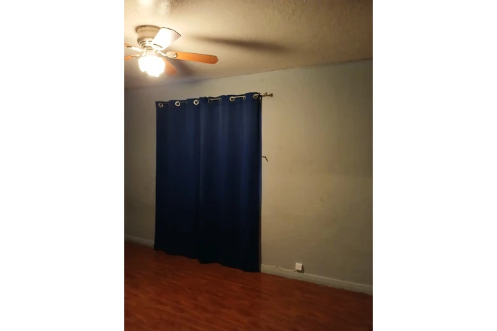 $950 : 1 recamara image 4