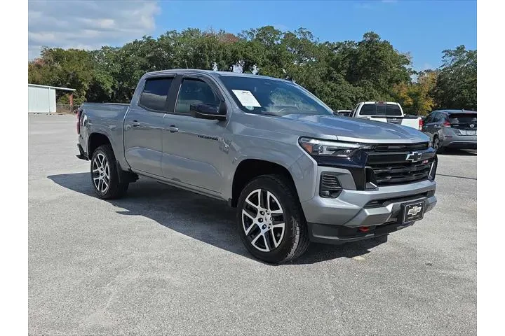$38990 : Chevrolet Colorado 2023 4x4 image 2