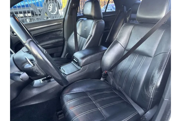 $8995 : 2013 300 S image 10