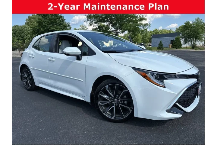 $23679 : Gold Certified2022 Corolla Ha image 1