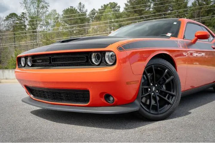 $36987 : Dodge Challenger 2021 R/T 2d image 6