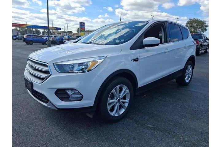 $12028 : Ford Escape 2017 AWD SE 4dr image 3