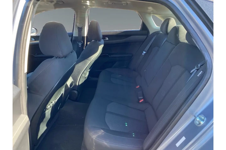 $28655 : Kia K5 2023 LXS 4dr Sedan image 9