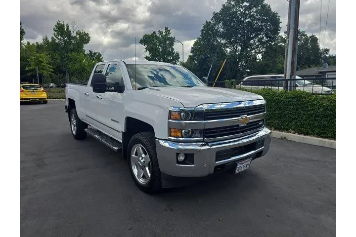 $39995 : Chevrolet Silverado 2500HD 2 image 1