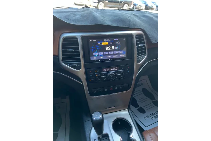 $10999 : 2013 Grand Cherokee Overland image 10