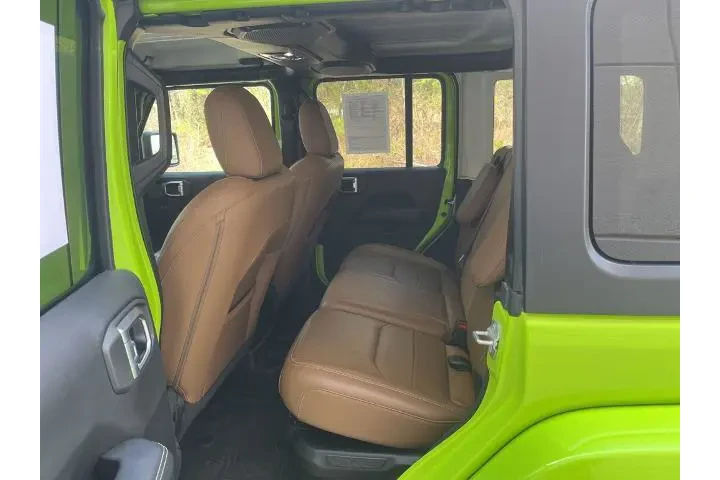 $26990 : Jeep Wrangler Unlimited 2021 image 8