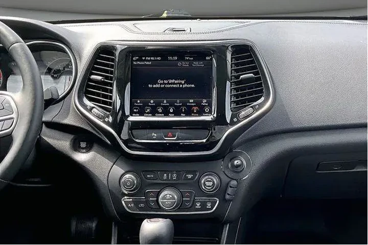 $18500 : Jeep Cherokee 2019 4x4 High image 9